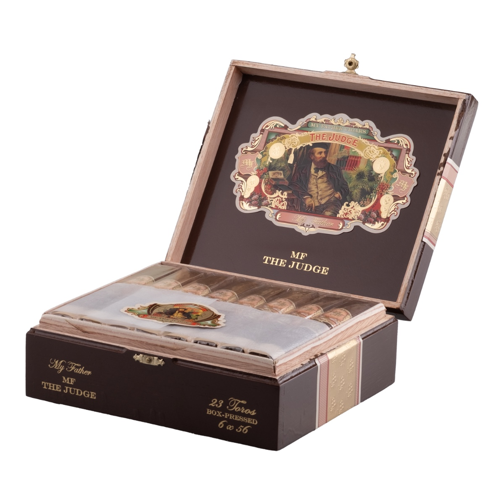 my-father-the-judge-toro-box-2.webp